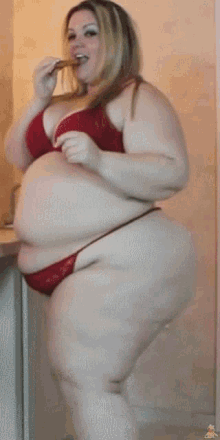 chubby-blonde-bikini.gif