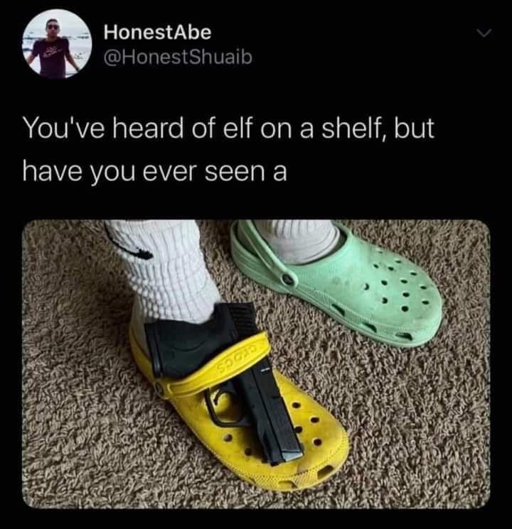 Elf-on-shelf.jpeg