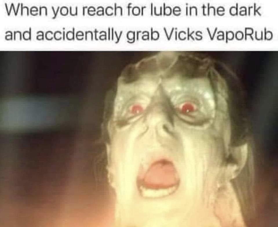 vaporub.jpeg