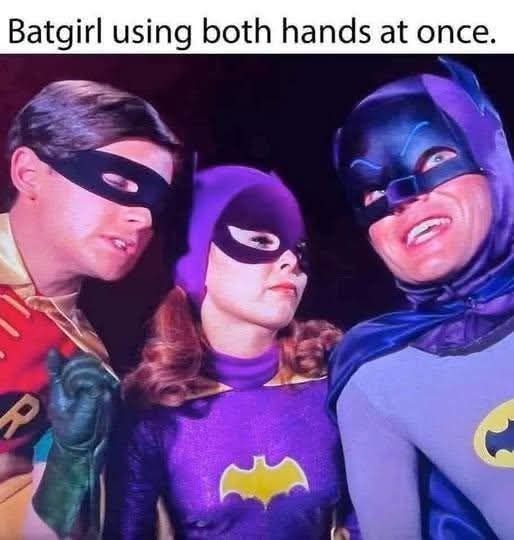 Batgirl-using.jpeg