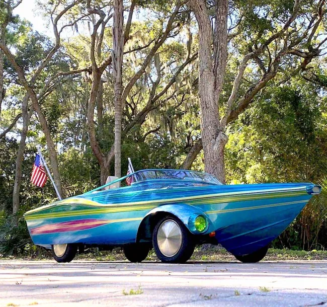 Boat-Car-Flag_LEAD.webp
